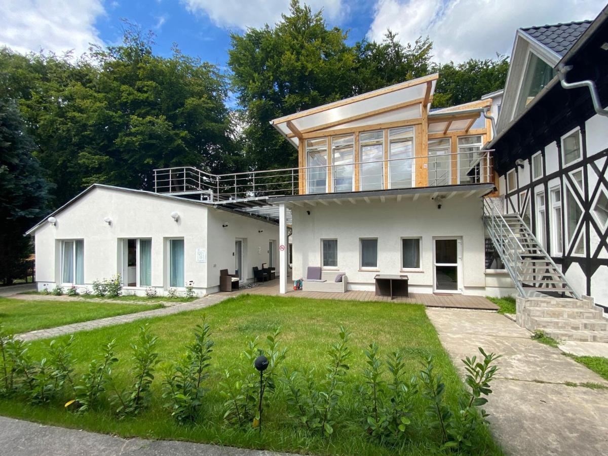 Schwanenburg Apartments Kolonie Rontgental Exterior photo
